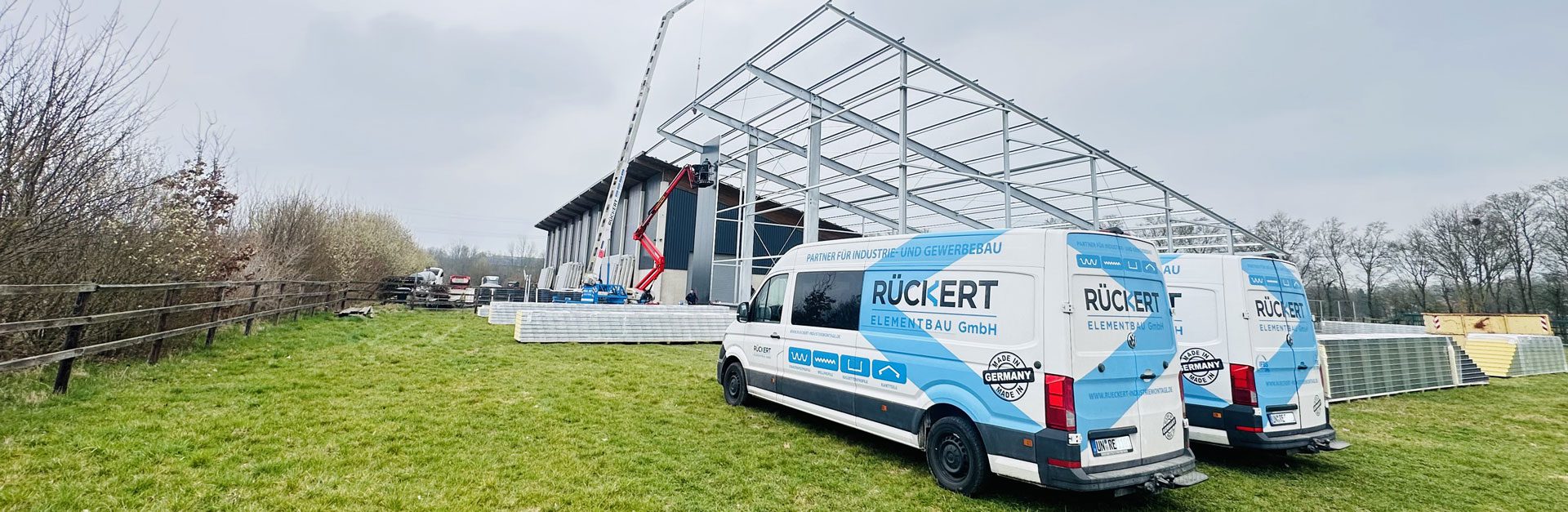 Lager Halle Industrie Wandmontage Transporter PKW Rückert