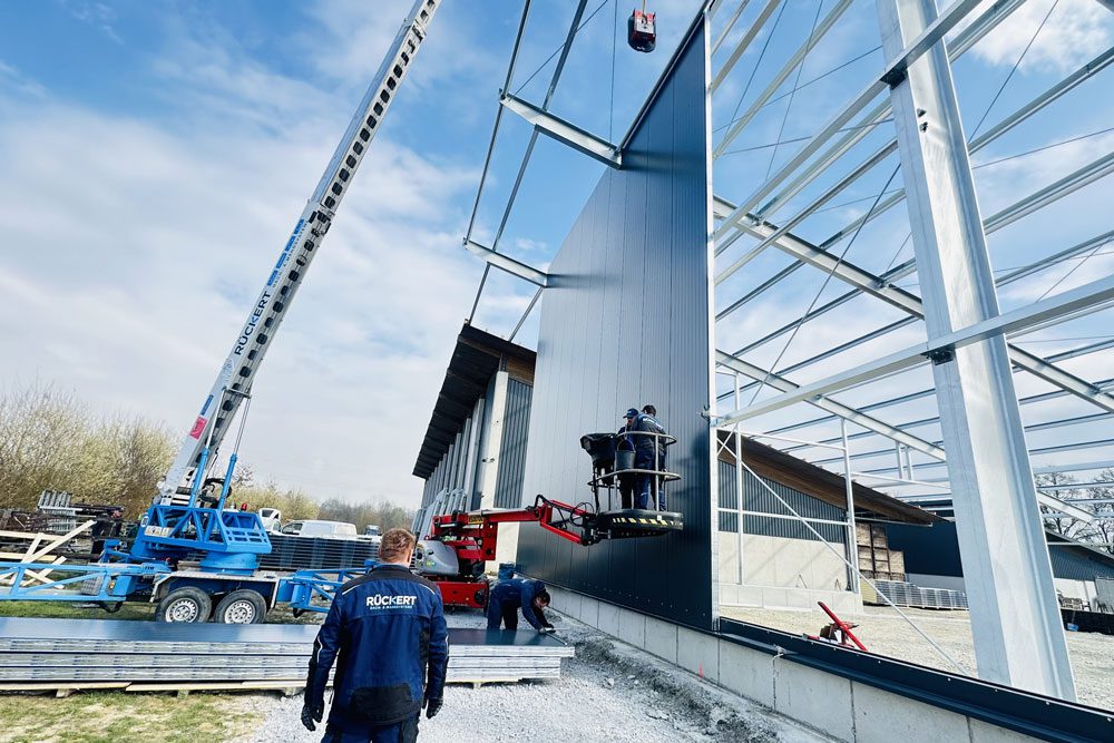 Montagekollone Fassadenbau Rückert Elementbau